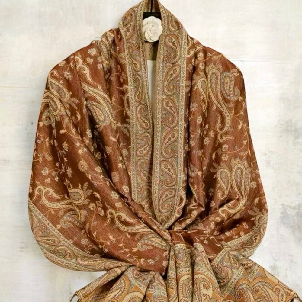 New Large Paisley Scarf Wrap Pashmina Brown Cream Fringe Classic - Picture 9 of 9